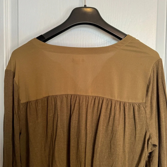 Ecote Urban  Outfitters Blouse Size‎ Large Olive Green Roll-Tab Sleeves Utility - Picture 10 of 14